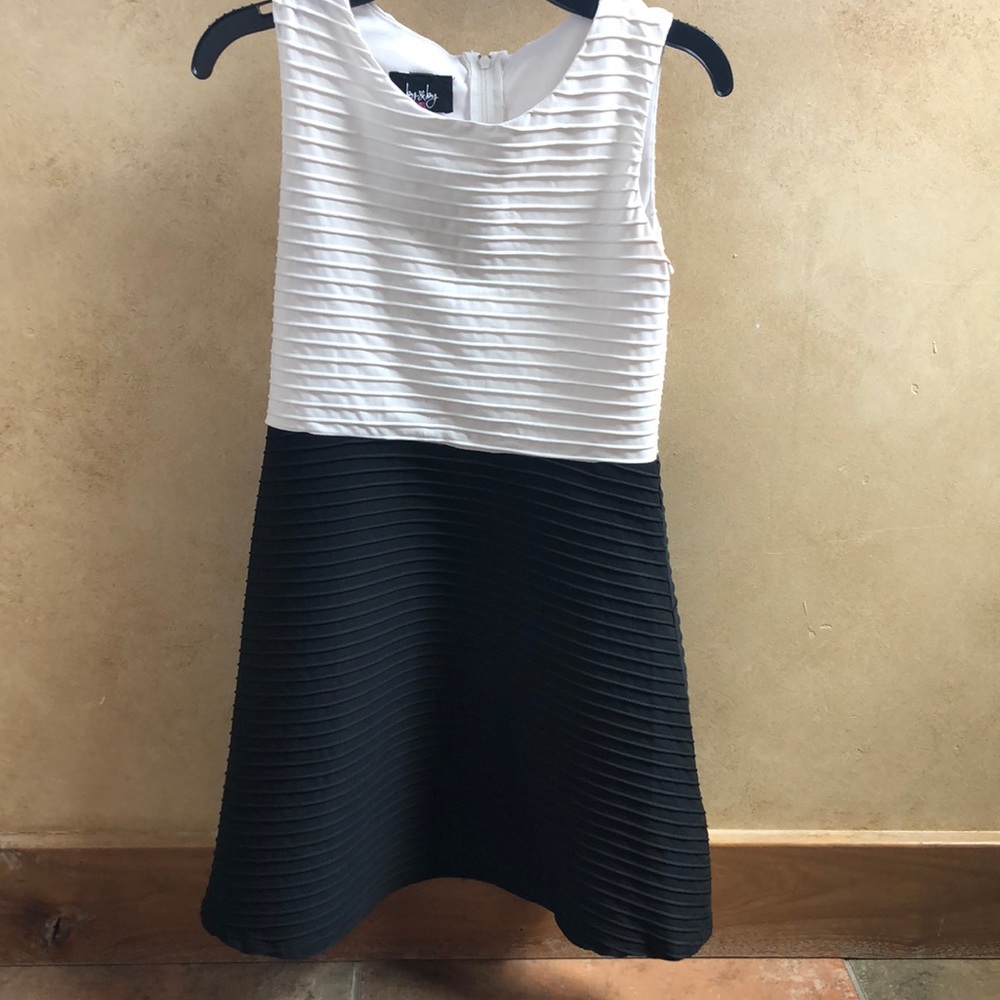 Girl’s dress size 12 black & white